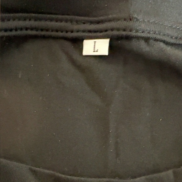 Bumble Bee Graphic Tee Size L - Picture 2 of 2